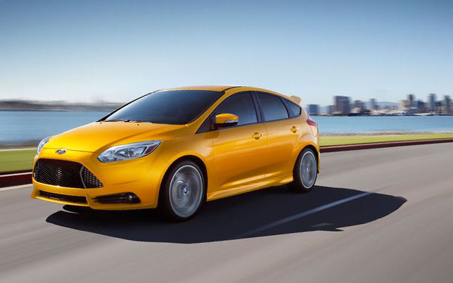 Ford показала публике обновленный Focus ST 2014 года