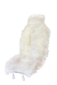 Накидка из овечьей шерсти (овчины) на сиденье белая